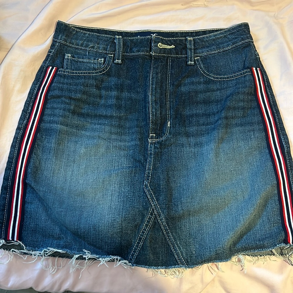 Hollister mini skirt